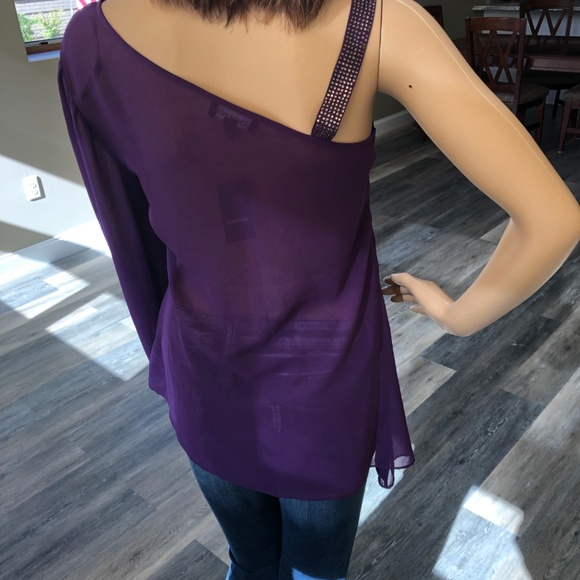 BEBE - Picture 3 of 4